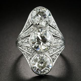 Art Deco Three-Stone Diamond Dinner Ring  - 2